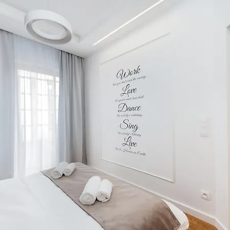 Central Apartments By Bed&Bath Krakow Exterior photo